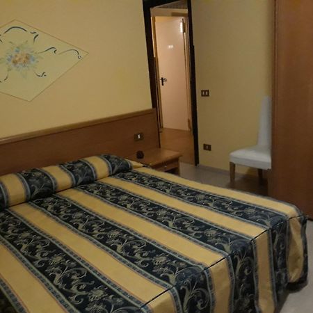 Hotel Casa Rossa Μοντεκατίνι Τέρμε Εξωτερικό φωτογραφία