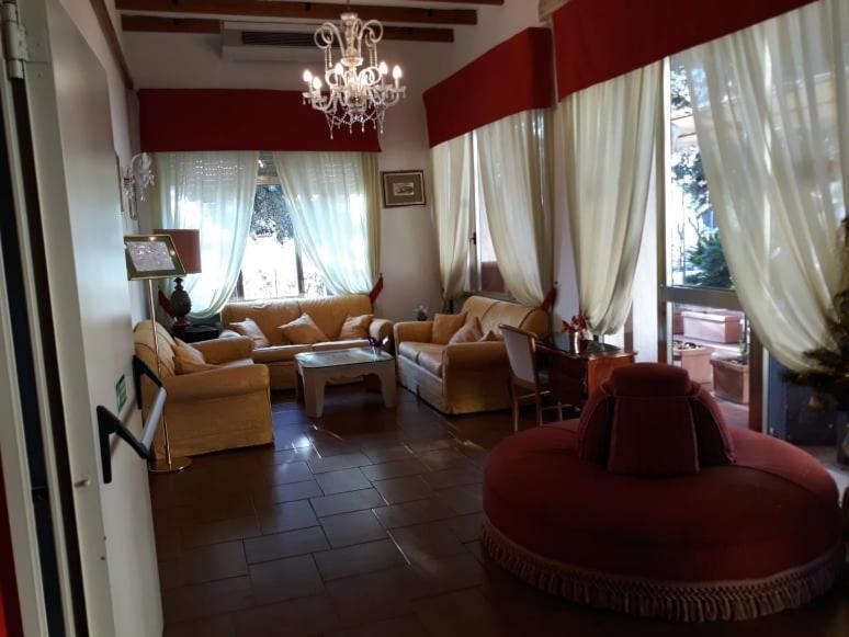 Hotel Casa Rossa Μοντεκατίνι Τέρμε Εξωτερικό φωτογραφία