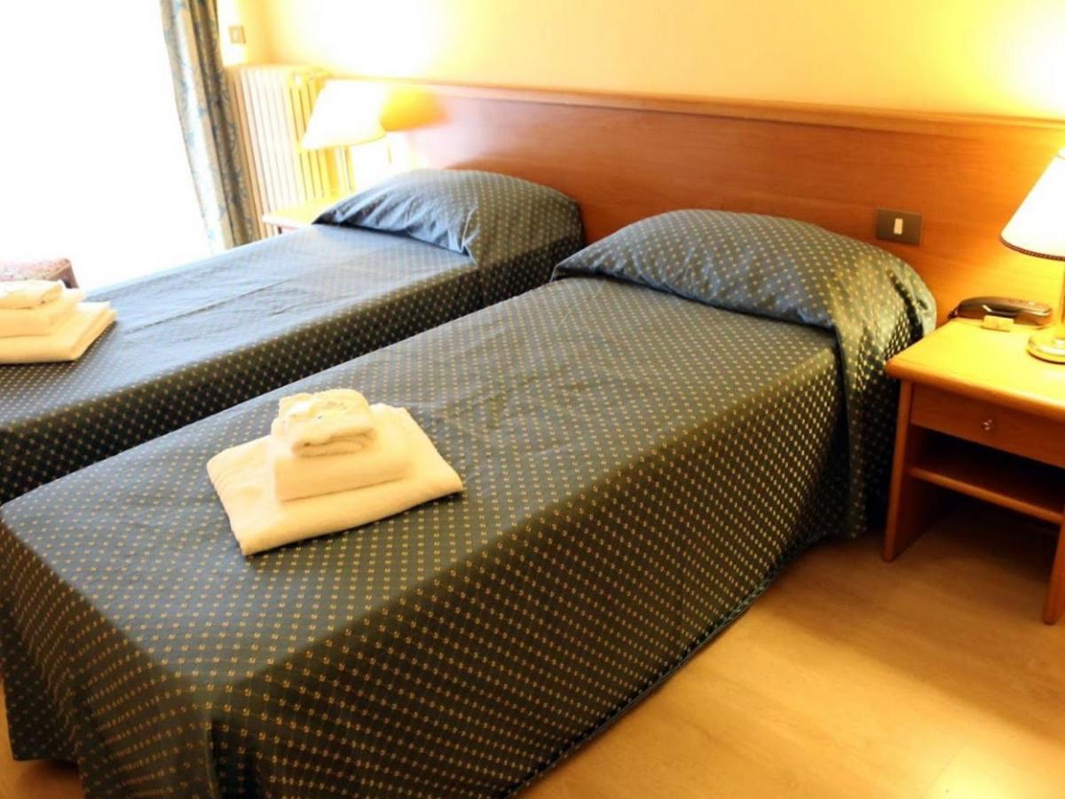 Hotel Casa Rossa Μοντεκατίνι Τέρμε Εξωτερικό φωτογραφία
