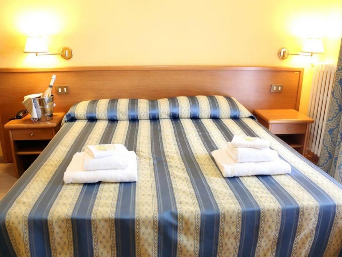 Hotel Casa Rossa Μοντεκατίνι Τέρμε Εξωτερικό φωτογραφία
